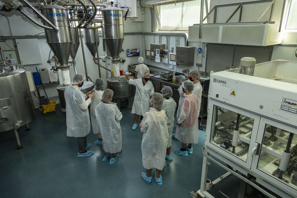 Una empresa familiar que empaqueta 44.000 piezas cada hora.