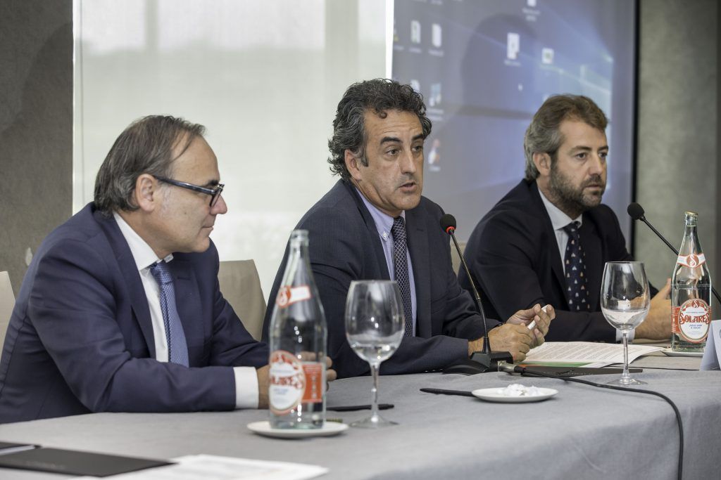 Jornada sobre la empresa familiar organizada por la APD---------Foto RR